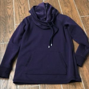 Athleta Sweatshirt size small